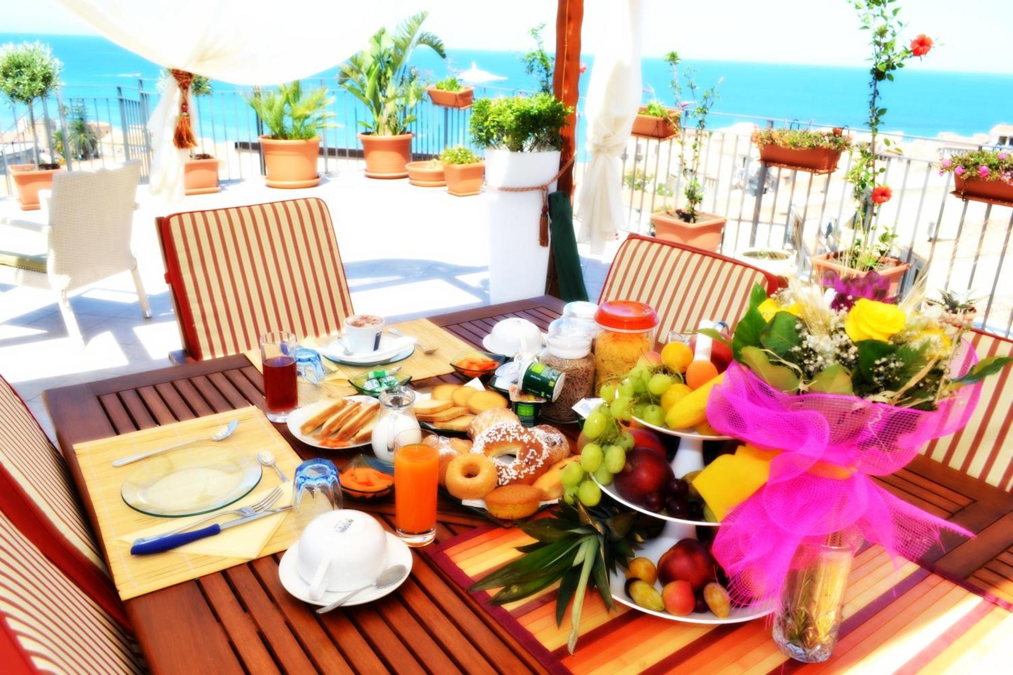Scirocco Bed and Breakfast Cefalù Eksteriør billede